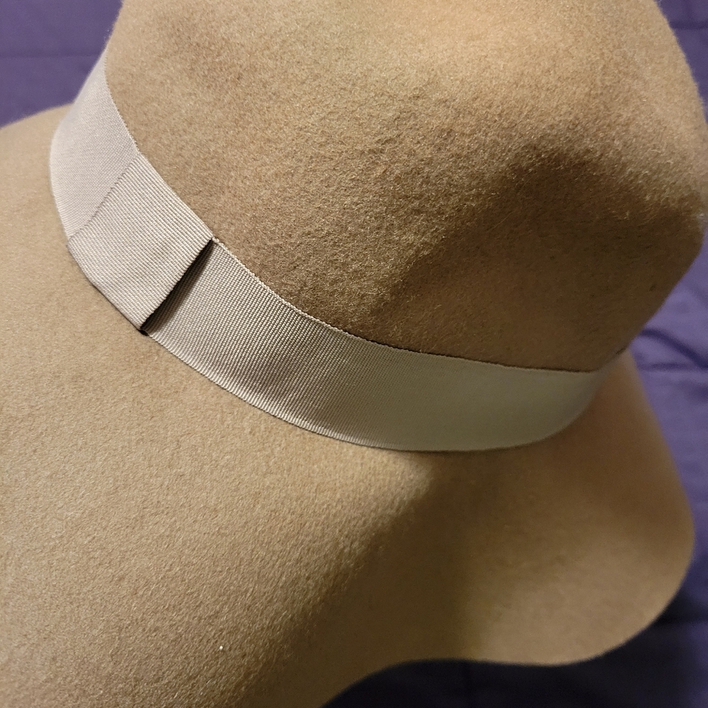 Wool Floppy Hat - Picture 3 of 7